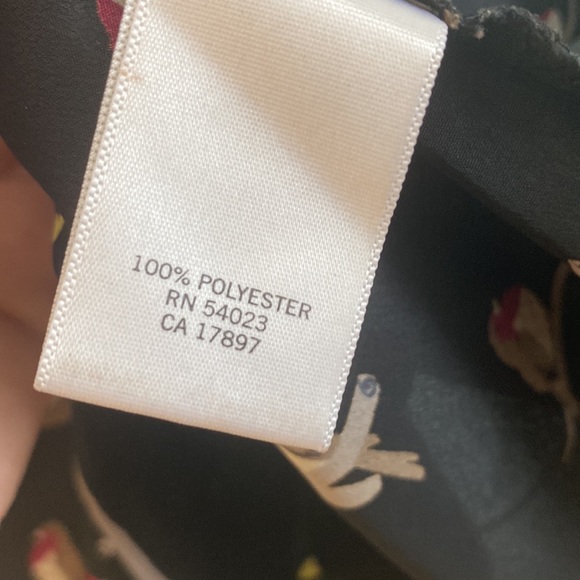 Banana Republic Black and Bird Print Ruffle Blouse, Size Medium - Picture 8 of 10